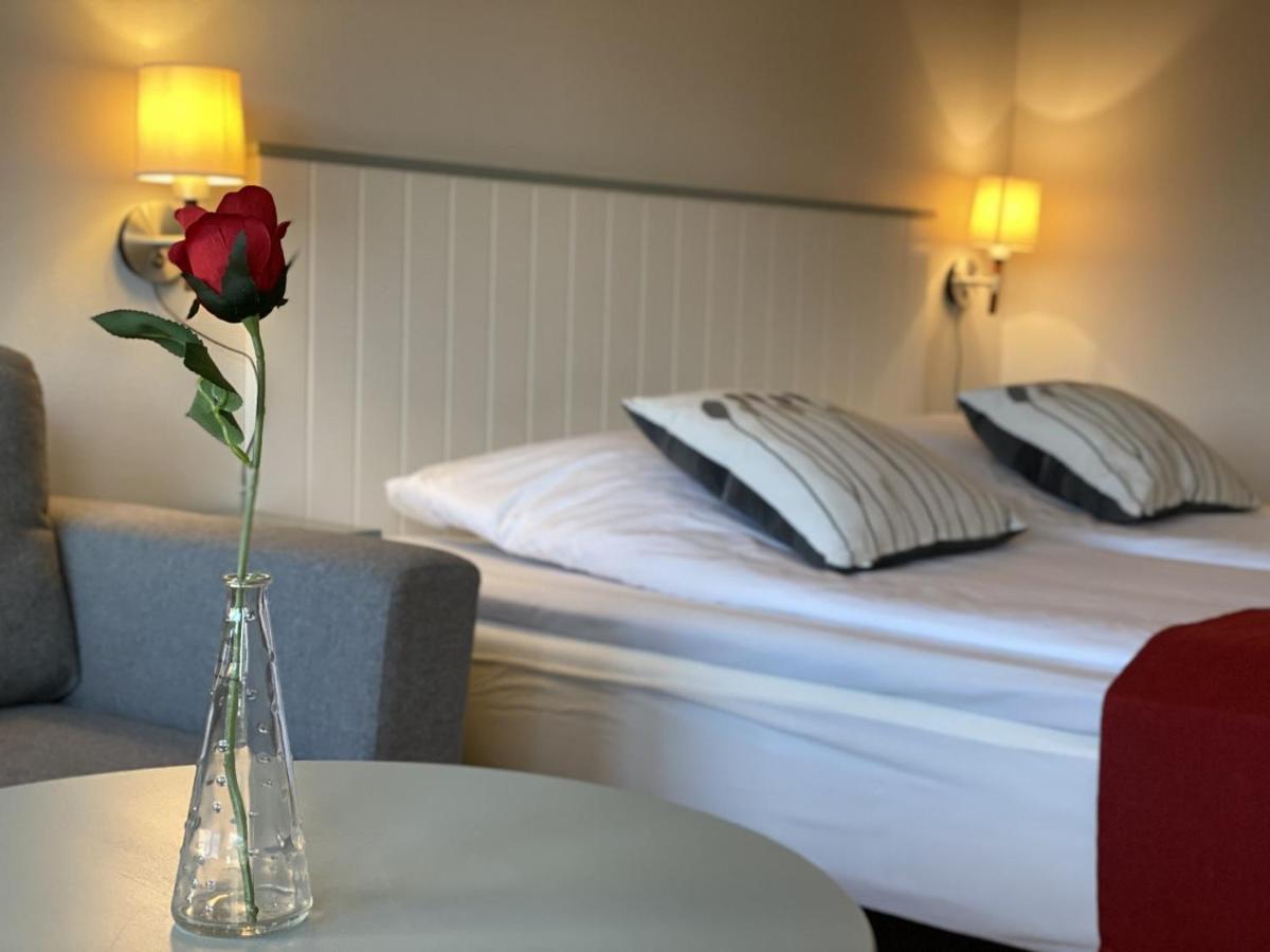 Nordby Hotell Lervik ภายนอก รูปภาพ